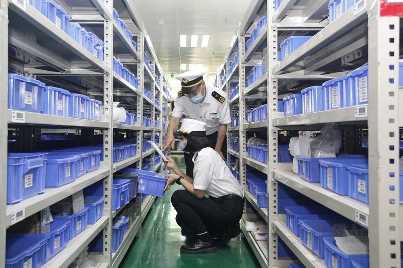 拱北海关助力珠海保税区电子产品走俏一带一路